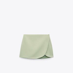 Mint Green Zara Skort/Shorts. Size Medium.